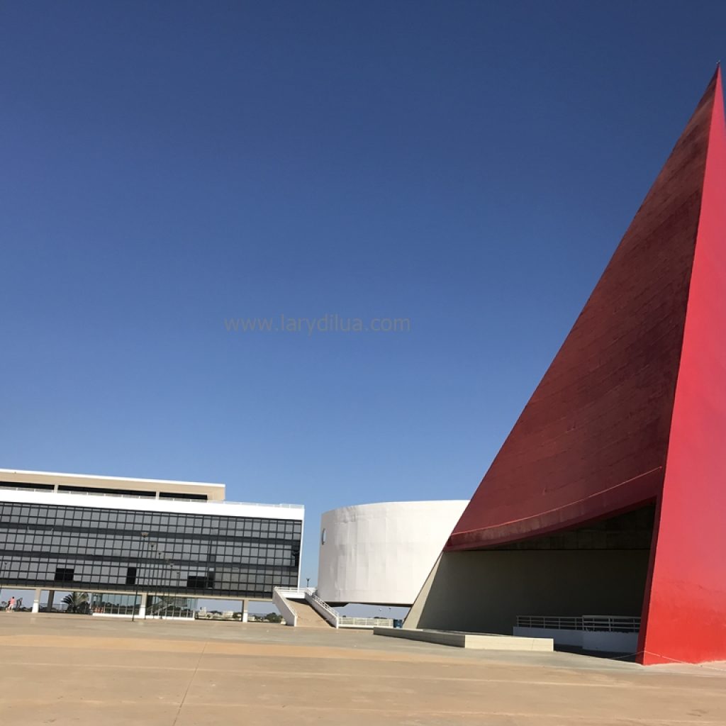 Goiânia Conheça o Centro Cultural Oscar Niemeyer Goiânia Conheça o Centro Cultural Oscar Niemeyer
