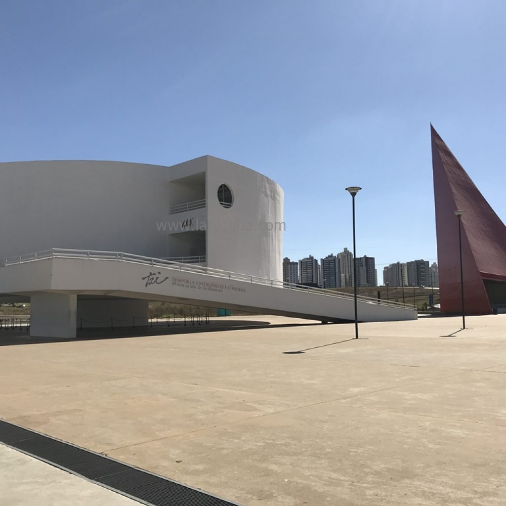 Goiânia Conheça o Centro Cultural Oscar Niemeyer Goiânia Conheça o Centro Cultural Oscar Niemeyer