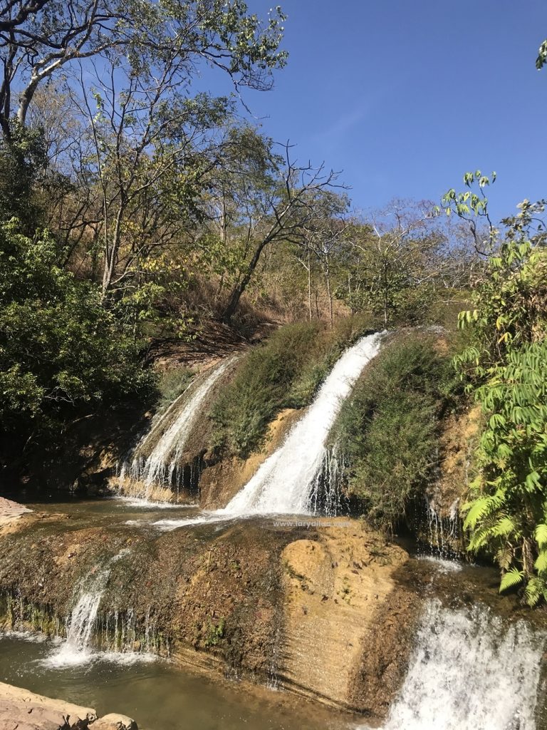 Cachoeira do JK em Formosa - GO lary di lua