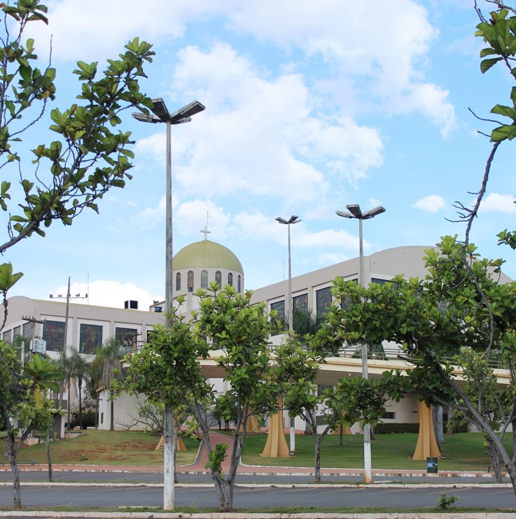 Trindade Turismo Religioso lary di lua