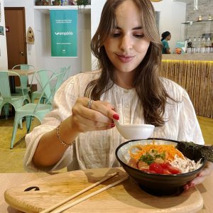 3 Lugares para comer Poke Havaiano em Goiânia